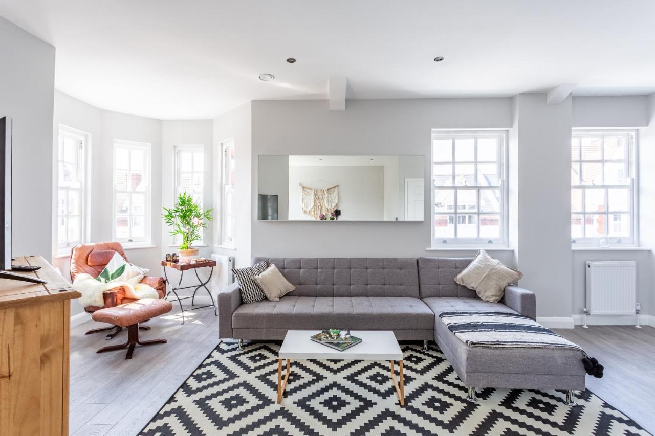 2 Bedroom Apartments With Sofa Bed In Southend Southend-on-Sea Exterior foto