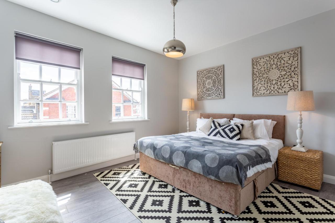 2 Bedroom Apartments With Sofa Bed In Southend Southend-on-Sea Exterior foto