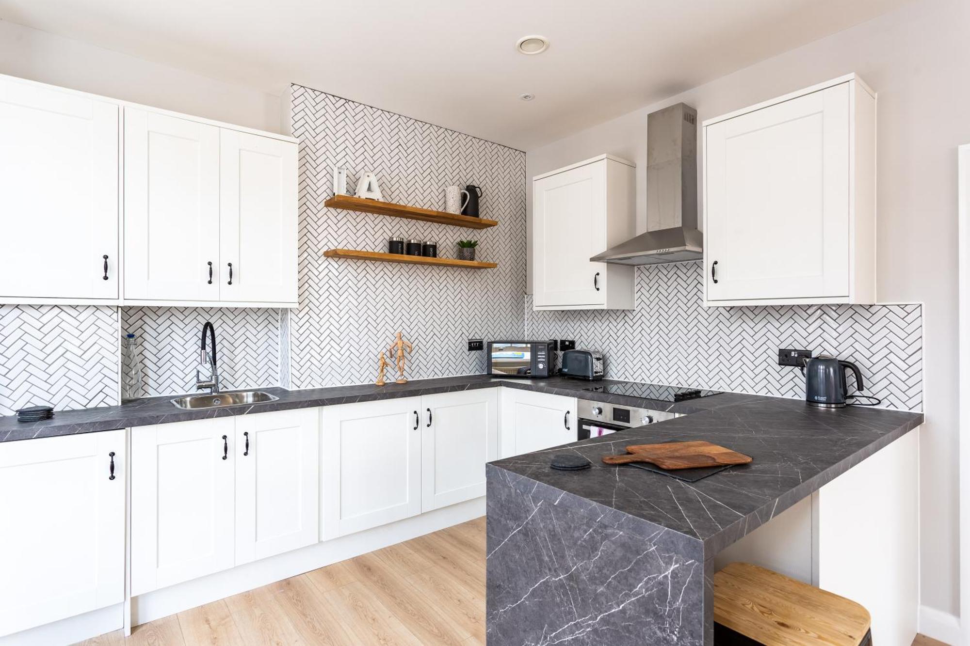2 Bedroom Apartments With Sofa Bed In Southend Southend-on-Sea Exterior foto